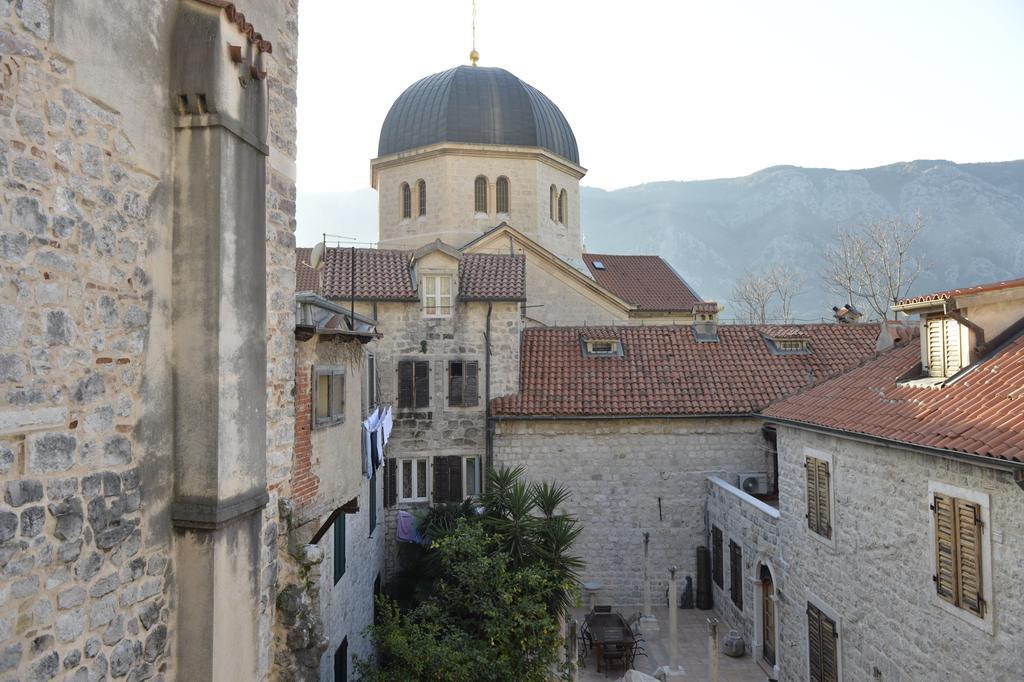 Palazzo Max And Alex Apartments Kotor Exterior photo